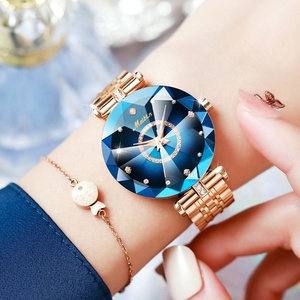 Montre Femme en Acier Inoxydable, Bracelet Tendance de Haute Qualité, Ensemble de Montres de Luxe pour Femme, Verre à Logo Personnalisé, Étanche – Dernière Collection - Product Image 2