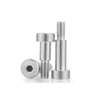 Acier inoxydable A193 A914 B8 N8M B8T A453 GR660 A286 ASTM AISI ANSI Vis à épaulement à tête hexagonale avec rondelle ISO7379