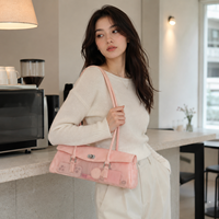Sac à bandoulière élégant en PVC couleur macaron avec fermeture à rabat pour le quotidien, les courses, les trajets, le bureau, les fêtes et les événements du soir (vente en gros)