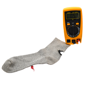 Bolsas de papel de aluminio Embalaje Fibra de plata Conductora Calcetines antibacterianos Antiestático Antiolor Nano Calcetines plateados para hombres en gris - Product Image 1