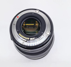 Objectif 85mm f/1.4 DG HSM Art EF d'occasion à vendre — entièrement fonctionnel, aucun problème caché, pare-soleil inclus, prêt à l'emploi ! - Product Image 3