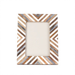 Marco de Fotos Moderno con Incrustaciones de Hueso, Ecológico y Hecho a Mano, Diseño de Mosaico, Color Personalizable, Vertical, para Mesa - Product Image 1
