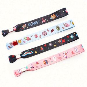 Bracelets en tissu polyester de haute qualité, écologiques, avec logo personnalisé, pour événements et festivals, cadeau promotionnel, charme luxueux. - Product Image 4