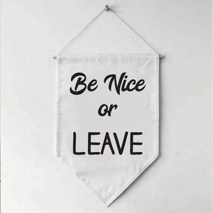 ธงผ้าใบคุณภาพสูงสำหรับแขวนผนัง ออกแบบโลโก้ได้ตามต้องการ ขนาดตามสั่ง ธงผ้าลินิน ธงสามเหลี่ยม ธงแขวนรถยนต์ขนาดเล็ก - Product Image 5