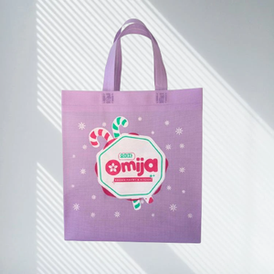 Sac fourre-tout en spunbond de luxe réutilisable et écologique, imprimé en sérigraphie multicolore, logo personnalisé, design élégant et durable, qualité supérieure pour les aliments - Product Image 3