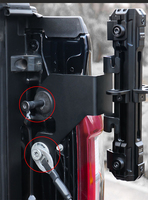 Kit combiné 3-en-1 multifonctionnel pour hayon et base de roue pour Ford Raptor 2021-2026 avec éclairage LED et support d'antenne/drapeau