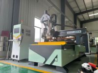 Machine de découpe CNC à chargement et déchargement automatiques ATC pour la fabrication de meubles en bois et d'armoires