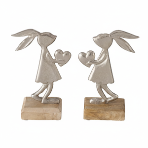 Juego de 2 esculturas de corazón de sujeción de conejo de metal con base de madera de mango Escultura de soporte de diseño Art Deco de 19 cm - Product Image 1