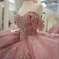 Glitzerndes Formelles Partykleid mit Perlenstickerei Süße 16 Kristall-Ballkleid Vestidos De 15 Anos Langes Schleppkleid Rosa Quinceanera-Kleider MQ739