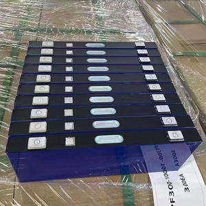 Lifepo4 100ah 3.2V Prismatische Lithium-Ionbatterij Voor Zonne-Energieopslag Met 3000 Cycli Hoge Levensduur - Product Image 3