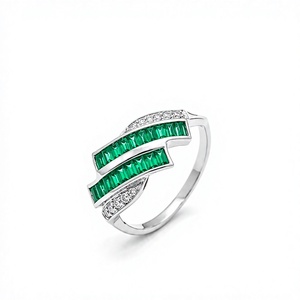 Anillo de Zafiro Azul Natural en Plata de Ley 925 con Baño de Rodio, Corte Baguette de Lujo con Engaste de Canal - Product Image 5