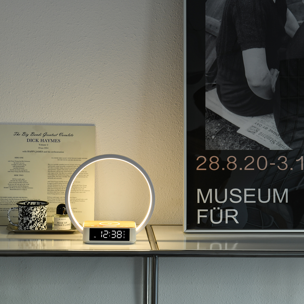 Недавно разработанный портативный Wake-up лампа с беспроводным зарядным устройством с будильником и функцией повтора сигнала для спальни освещение