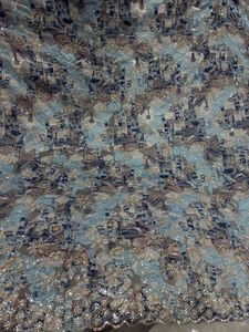 Tissu de soie de haute qualité, léger, lisse et élégant, parfait pour la confection de robes, de saris, d'écharpes et pour les créateurs de mode - Product Image 3