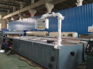 PVC bảng tường bảng điều khiển dây chuyền sản xuất/làm cho máy móc đùn máy kỹ sư tự động - Product Image 5