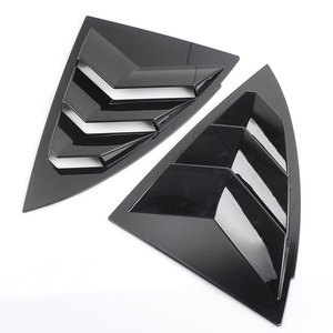 ม่านบังแดดข้างรถยนต์เทสล่า รุ่น Y สีดำเงา ลายคาร์บอน ขนาด 14.4x10.4 นิ้ว ทำจาก PVC สำหรับกระจกหลัง - Product Image 4