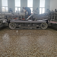 Service d'usine Robot de nettoyage de panneaux solaires Machine de nettoyage automatique de panneaux Robot de nettoyage photovoltaïque