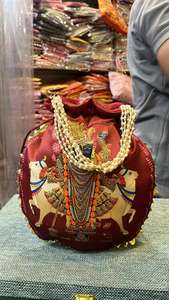 Sacs cadeaux de retour de travail de conception de fil de mode pour femmes, broderie dorée faite à la main, décoration de faveur de mariage vintage - Product Image 3