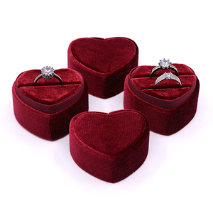 Manufacturer Wholesale Exquisite High-end Mini Velvet <b>Ring</b> <b>Box</b> Creative Jewelry <b>Box</b> Plush Jewelry Packaging <b>Box</b> - Product Image 1