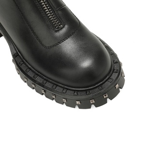 <span class=keywords><strong>Bottines</strong></span> <span class=keywords><strong>Chelsea</strong></span> rétro noires cloutées pour <span class=keywords><strong>femme</strong></span> Moncheer, avec fermeture éclair avant, semelle épaisse, style motard, design coréen, automne-été - Product Image 5