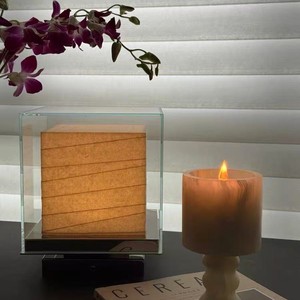 モダンなヨーロッパ風LEDデスクランプ、室内用、ホテル用、温白色光、タッチコントロール、シンプル、AC電源、米国仕様、装飾的な四角い金属製 - Product Image 1