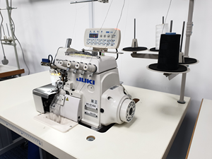 Jukis-minimáquina de coser Industrial, máquina de coser con sobrebloqueo, cama plana, 4 Overlock, 6714 - Product Image 5