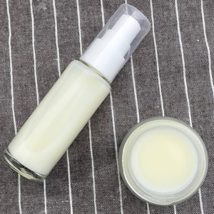 <span class=keywords><strong>Base</strong></span> de Esencia Revitalizante Verde Semiacabada al por Mayor, 1KG 5KG, con Aceite de Jojoba y Ácido Hialurónico Nutritivo, OEM - Product Image 1