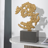 Décorations d'entrée d'hôtel en marbre haut de gamme sur mesure, design moderne, sculpture de corail en laiton doré de luxe, fleurs estampillées et polies pour
