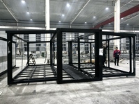 Villa préfabriquée de luxe de 40 pieds Maison en conteneur extensible de 20 pieds Maison 3 grandes chambres Maison préfabriquée mobile Boutique Panneau sandwich en acier