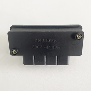 Seepec ขั้วต่อสกรู40A 4P 600V กันน้ำสำหรับเตาแม่เหล็กไฟฟ้า - Product Image 3