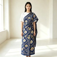 Kain Batik Cetak Ramah Lingkungan Harga Pabrik Murah dari Cina, 100% Poliester, Tekstur Kulit Persik Lembut 88GSM untuk Sarung Wanita & Remaja Putri