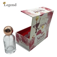 Boîte à parfum magnétique personnalisée, boîte d'emballage cosmétique de luxe en papier rigide en forme de livre avec insert en mousse EVA en velours pour flacon de parfum