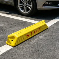 Borne de stationnement robuste en plastique et aluminium, résistante aux intempéries, pour extérieur, parking public, entrepôt, zone de chargement