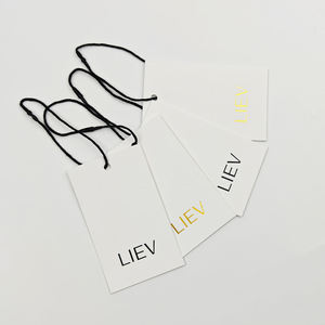 Etiquetas de Papel Ecológicas con Logotipo Personalizado y Acabado en Relieve para Bolsas, Zapatos y Ropa - Etiquetas Colgantes Impresas en Serigrafía con Cuerda - Product Image 4