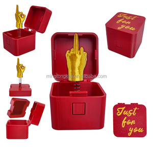Offre Spéciale : Boîte Cadeau Surprise avec Doigt du Milieu en Plastique pour Farces et Attrapes - Product Image 2