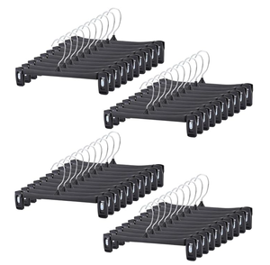Precio de fábrica: Clips plegables de plástico negros <span class=keywords><strong>para</strong></span> tiendas de ropa, perchas <span class=keywords><strong>para</strong></span> lencería, faldas, pantalones, vaqueros, ropa interior, bragas, cocina y <span class=keywords><strong>armario</strong></span>. - Product Image 1