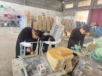 Chaise en bois ergonomique empilable personnalisée pour l'école, le bureau à domicile et l'hôpital – Vente en gros