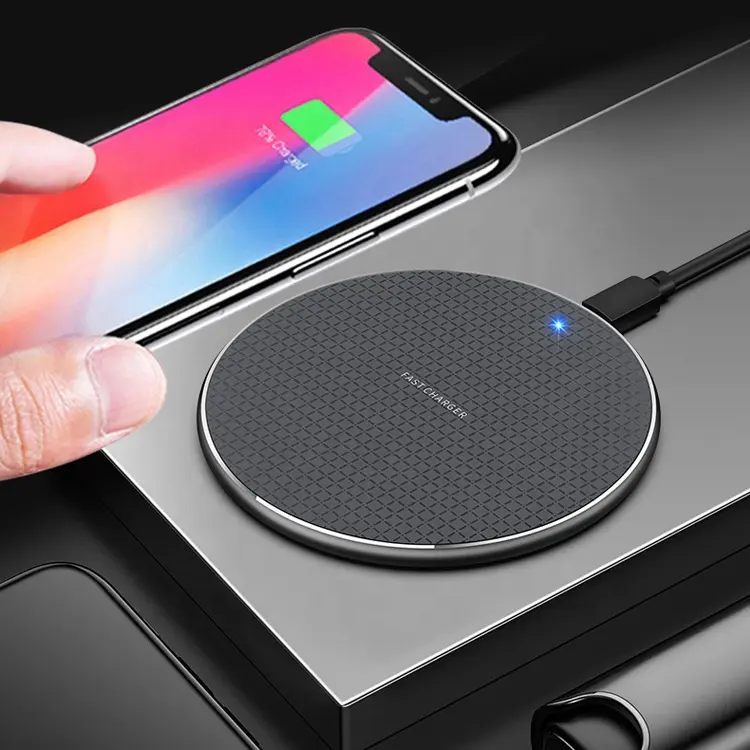 2021 New Arrivals Hot Wholesale 5V 2A 10W QI Standard Fast Charging Universal Mobile Phones Wireless Charger For Iphone Android