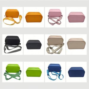 Bolsa de Maquillaje de Silicona Reutilizable Ecológica, Práctica y Duradera, con Cierre de Cremallera, Gran Capacidad, Estilo Moderno - Product Image 6