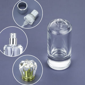 Flacone Spray per Profumo in Vetro da 50ml, Vuoto, di Lusso, Personalizzabile, con Fondo Pesante, Tappo Dorato e Pompa Spray con Serigrafia - Product Image 2