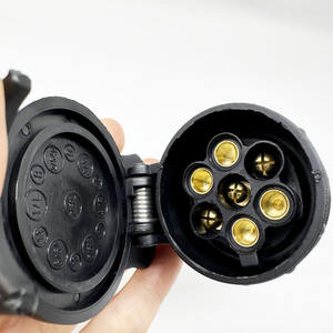 <span class=keywords><strong>Adaptateur</strong></span> de remorquage <span class=keywords><strong>13</strong></span> broches à <span class=keywords><strong>7</strong></span> broches 12V connecteur de convertisseur de <span class=keywords><strong>prise</strong></span> de <span class=keywords><strong>remorque</strong></span> étanche pour caravanes remorques - Product Image 2