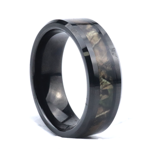 Eya — bague en tungstène noire, Camouflage à bord biseautés, 8mm - Product Image 1