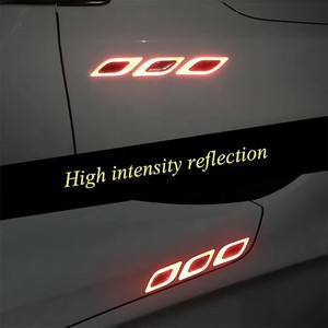 6 pegatinas reflectantes de seguridad para <span class=keywords><strong>coche</strong></span> de <span class=keywords><strong>Amazon</strong></span>, pegatinas de advertencia de visión nocturna anticolisión para coches y motocicletas - Product Image 4