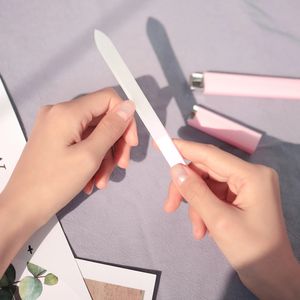 Toptan özel logo manikür güzellik aracı renkli tırnak kitleri plastik koruyucu kutu ile seramik kristal cam tırnak törpüsü - Product Image 5