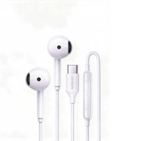 UGREEN EP101 Earphone Semi In-Ear Berkabel dengan Driver Dinamis 13.6mm, Kabel TPE 1.2m, dan Mikrofon MEMS