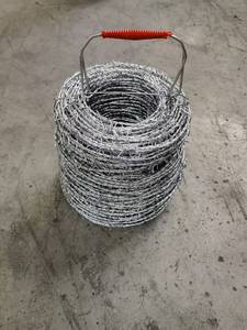 Fil barbelé torsadé en acier galvanisé 16GA 1,6 mm à bas prix par tonne - Product Image 5