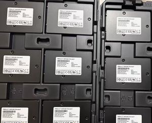 PM983A 7.68 ТБ U.2 NVMe Внутренний SSD в металлическом корпусе для предприятий, высокоскоростной, с низкой задержкой, для центров обработки данных, серверов, ИИ-вычислений, облачных хранилищ - Product Image 4