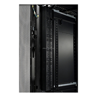 PDU AP7555A NetShelter à montage vertical en rack, triphasé 32A 400V, alimentation stable pour armoire serveur et infrastructure informatique