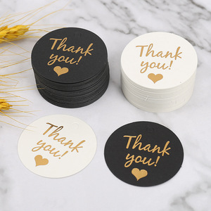 Etiquetas de Agradecimiento Personalizadas de Papel Ecológico, Etiquetas Blancas y Negras para Recuerdos de Boda y Baby Shower - Product Image 1