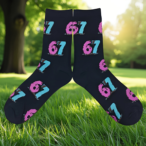 Chaussettes 6 7 <span class=keywords><strong>Meme</strong></span> Drôles et Originales pour Garçons et Hommes – Chaussettes Jacquard Goutte de Crème Six Sept – Cadeau Amusant en Gros - Product Image 2