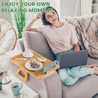 Table pliante en bambou avec accoudoirs, support de téléphone rotatif à 360 degrés, récipient alimentaire à clipser, simple couche, durable, grande capacité